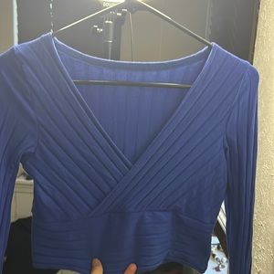 Blue long sleeve crop top size small